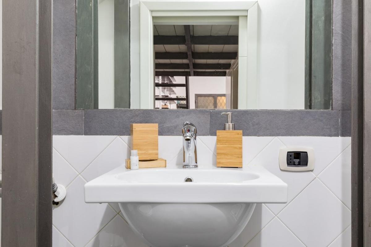 Trevi Fountain Modern Loft Apartment Roma Ngoại thất bức ảnh